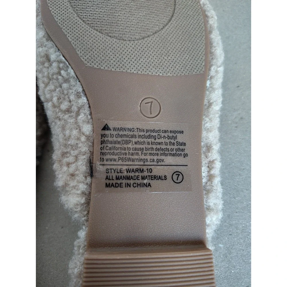 Fashion Nova Tavla Sherpa Flats Women's Size 7 Faux Fur Casual Slip On Mules